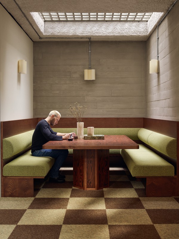 The Black & White Building 5