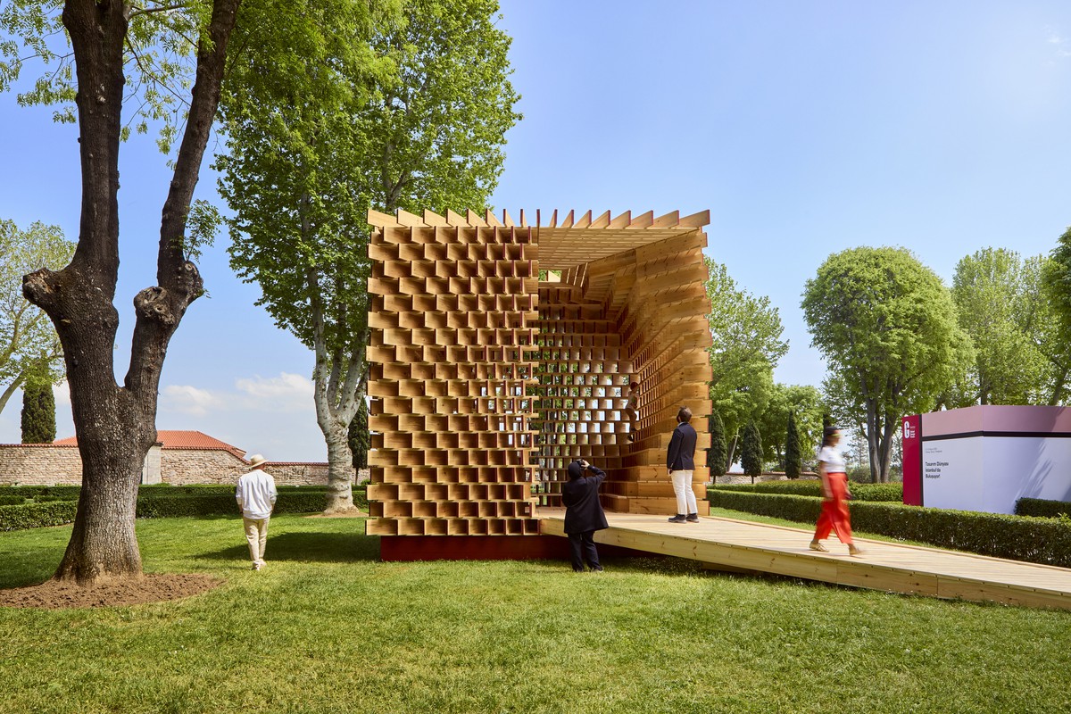 Pavilion of the Moment in Istanbul 1